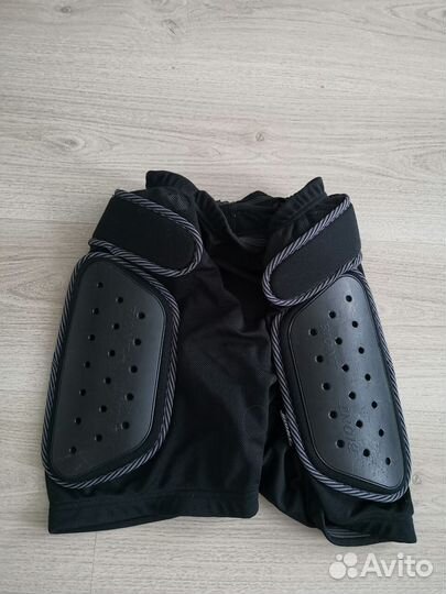 Защитные шорты biont