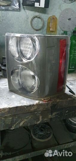 Фонарь задний внешний левый Land Rover Ленд Ровер