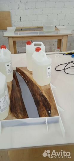 Обучение по работе с эпоксидной смолой