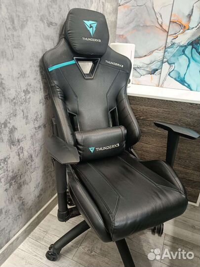 Игровое кресло thunderx3