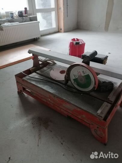 Плиткорез электрический водяной бу