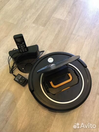 Робот пылесос
