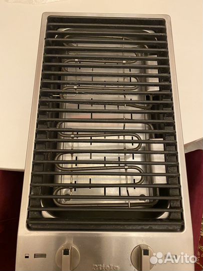 Гриль барбекю лавовый электрический Miele