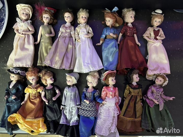 Куклы фарфоровые коллекционные 33 шт
