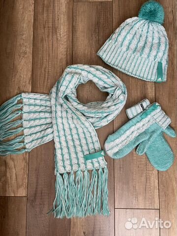 Шапка с шарфом, варяжками женская adidas