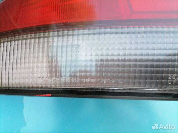 Фонарь задний левый toyota corolla 100 лифтбэк