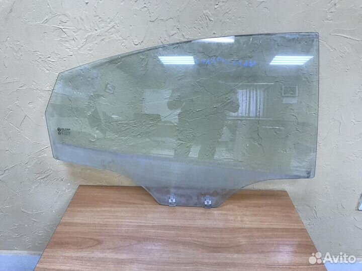 Стекло заднее правое Hyundai Solaris