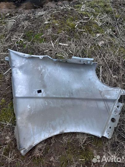 Крыло переднее левое Renault Trafic 2 Opel Vivaro
