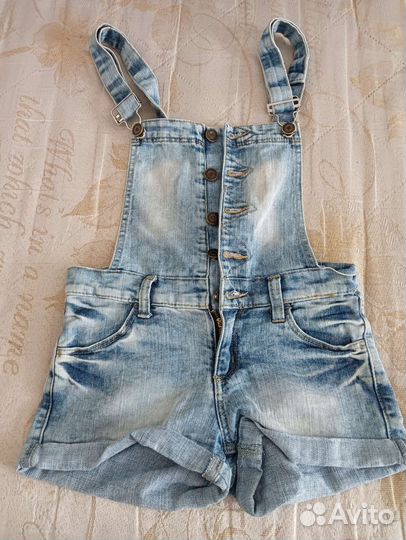 Джинсовый комбинезон