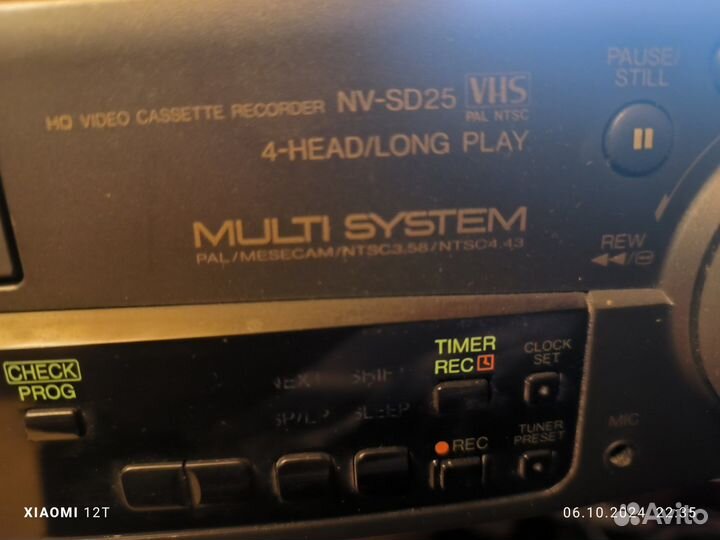 Видеомагнитофон Panasonic NV-SD25