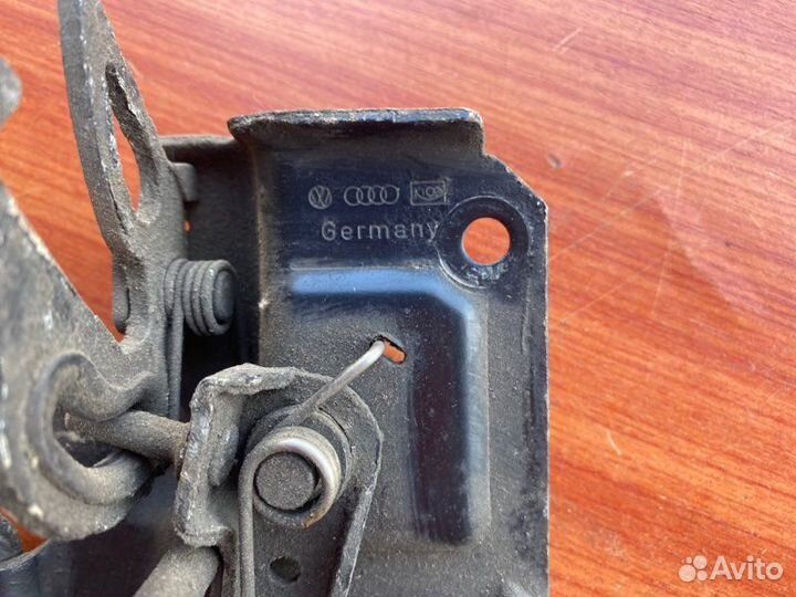 Замок капота Audi C6