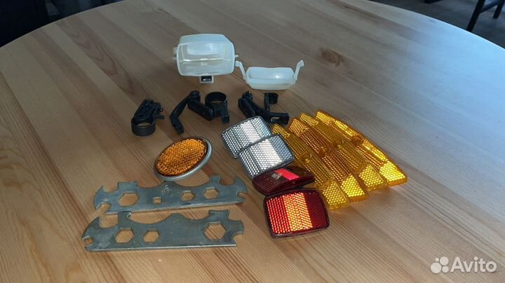 Ключи и катафоты для велосипеда