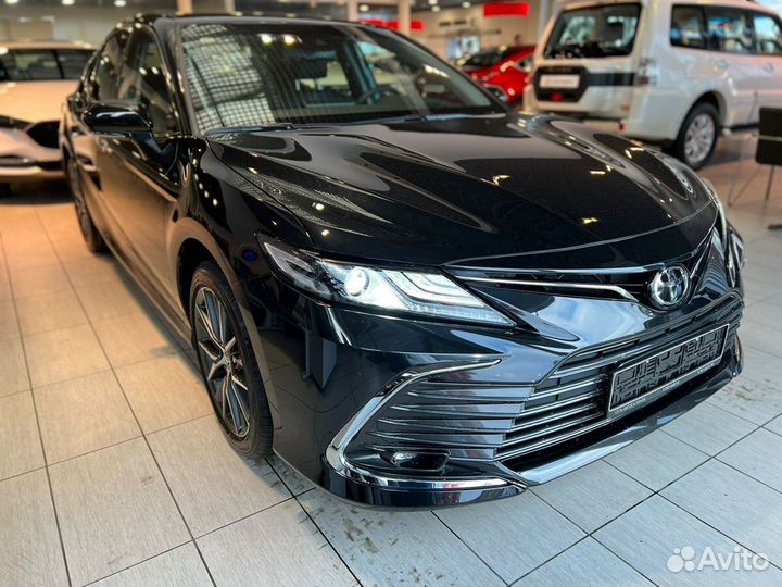 Toyota Camry 2.5 AT, 2023