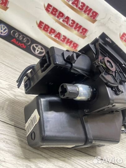 Консоль кпп Ford Explorer U502 2013