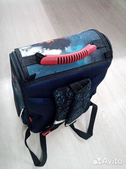 Школьный рюкзак