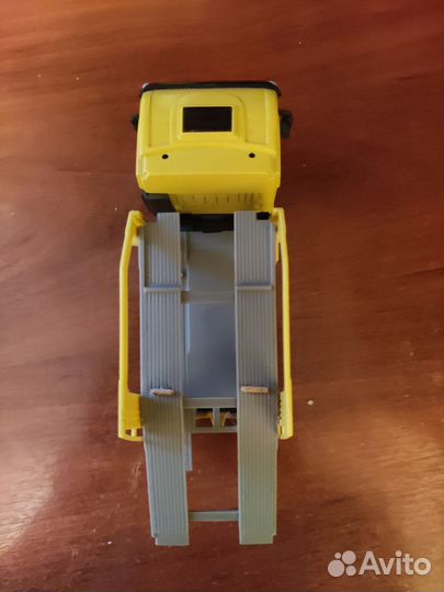 Модель автовоза iveco stralis