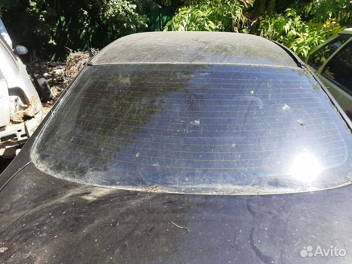 Заднее стекло peugeot 206