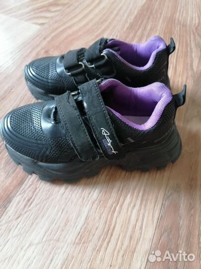 Кроссовки для девочки 28 размер