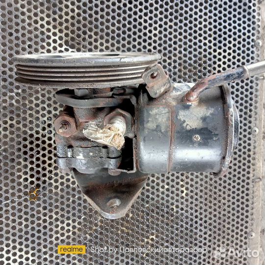 Насос гур Mazda 323 BF E5