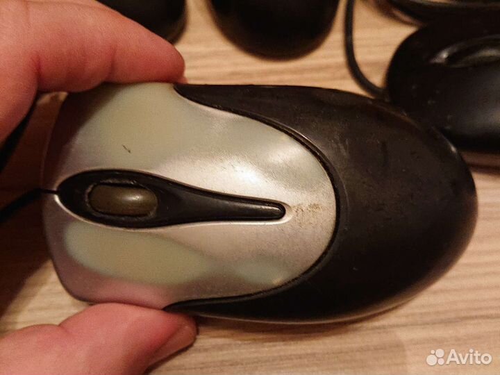 Компьютерная мышь 2 кн+колесо Logitech ps/2