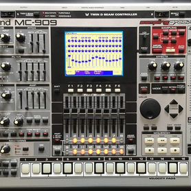 Roland MC 909 Groovebox