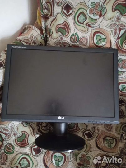 Монитор LG