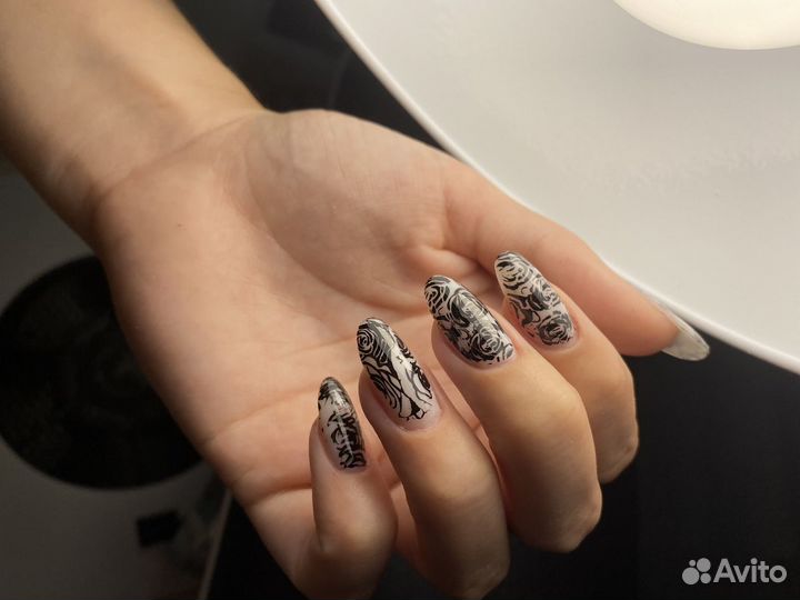 Модель на маникюр бесплатно