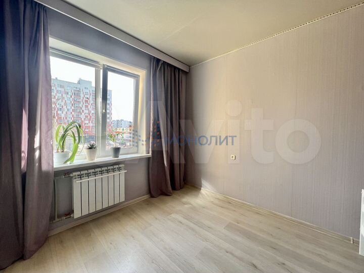 3-к. квартира, 73 м², 3/10 эт.