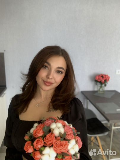 Администратор, офисный работник, консультант