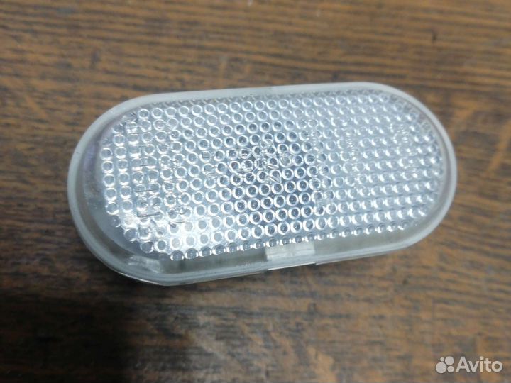 Повторитель поворота Лада Ларгус