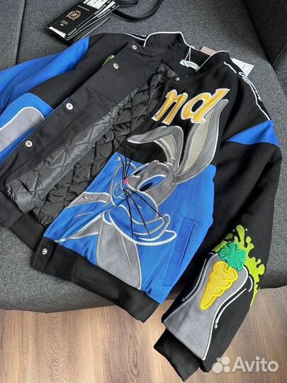 Стильный бомбер