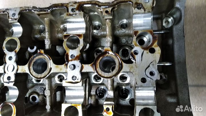 Головка блока двигателя правая Мерседес M 273