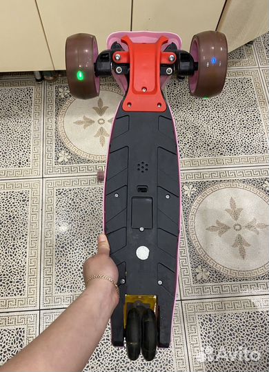 Самокат с сиденьем