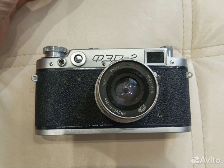 Плёночный фотоаппарат фэд-2