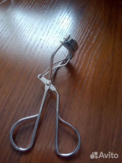 Щипцы для завивки ресниц