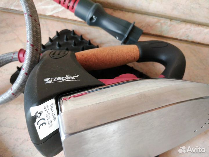 Утюг с парогенератором