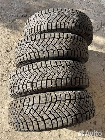 Pirelli Ice Zero 185/65 R15