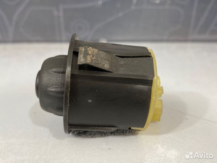 Кнопка салона Chevrolet Trailblazer GMT360 LL8