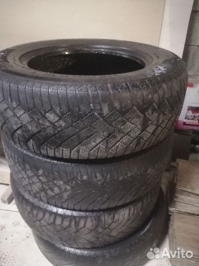 Continental Contact UHP 215/65 R16