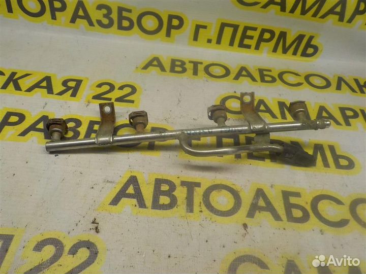 Рейка топливная (рампа) Opel Astra H 2004-2014