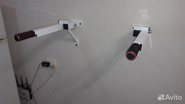 Брусья настенные складные белые