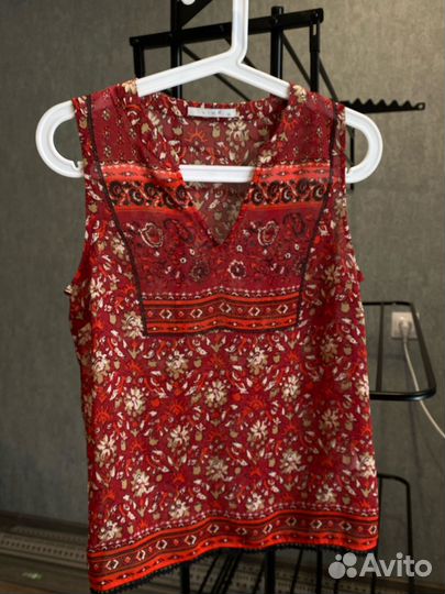 Женские топы/блузы