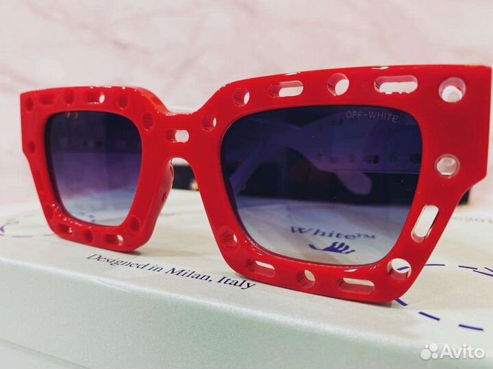 Солнцезащитные очки новые off white