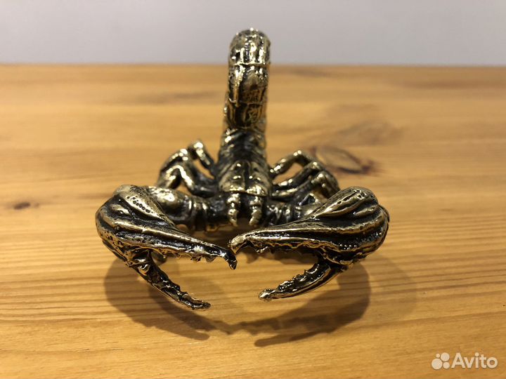 Скорпион бронза. Фигурка. Статуэтка