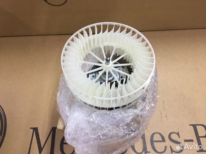 Моторчик печки Mercedes W639