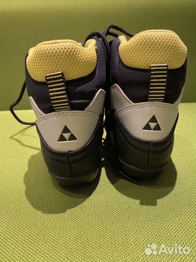 Лыжные ботинки детские fischer 35размер