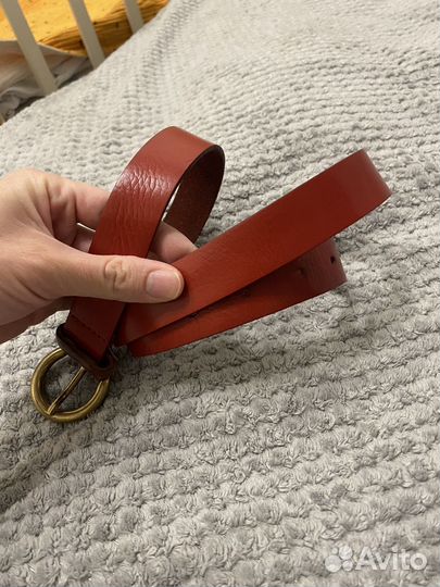 Ремень красный женский Levis