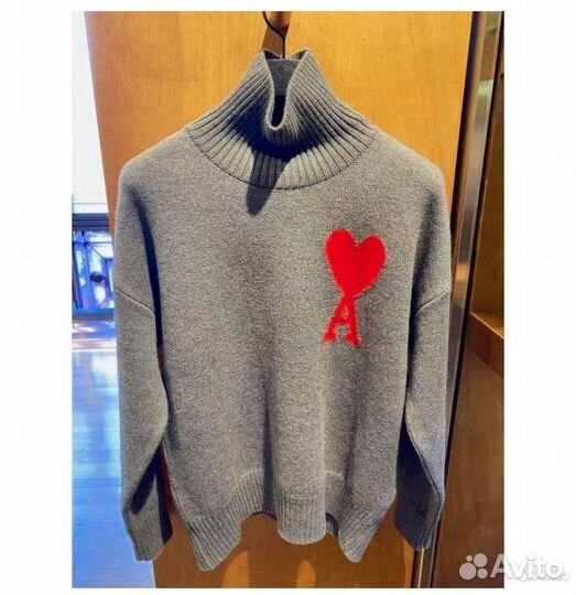 Свитер ами в наличии