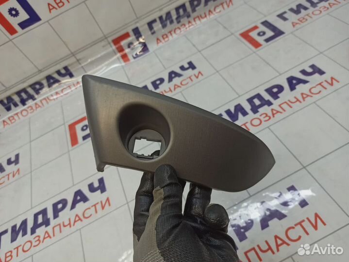 Накладка декоративная на торпедо правая Toyota RAV4 (XA30) 55412-42060