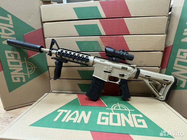 Автомат на орбизах M4A1 с обвесами